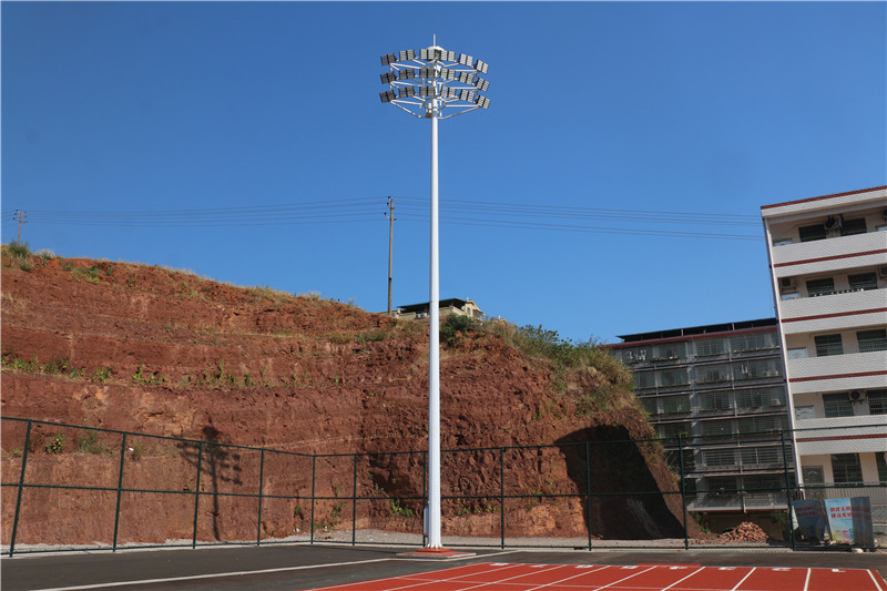 名称：爱游戏体育足球场高杆灯